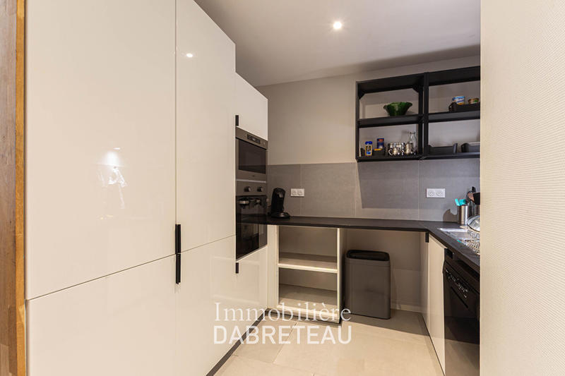 Chambre - 107 m² - 7 pièces