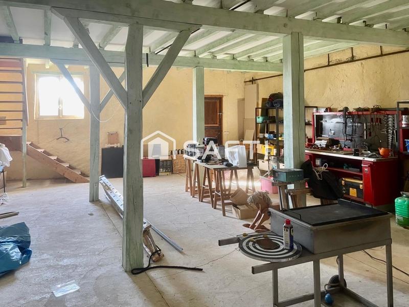 Maison - 500 m² - 9 pièces