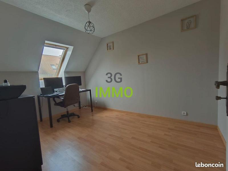 Maison - 90 m² - 5 pièces