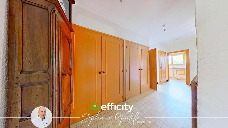 Villa - 184 m² - 8 pièces