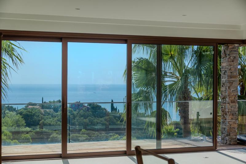 Maison - 359 m² - 10 pièces