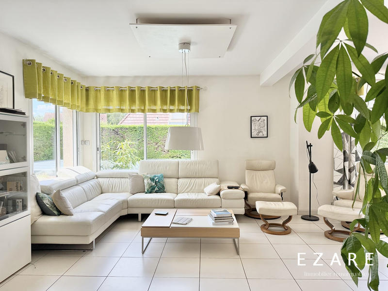 Maison - 196 m² - 6 pièces