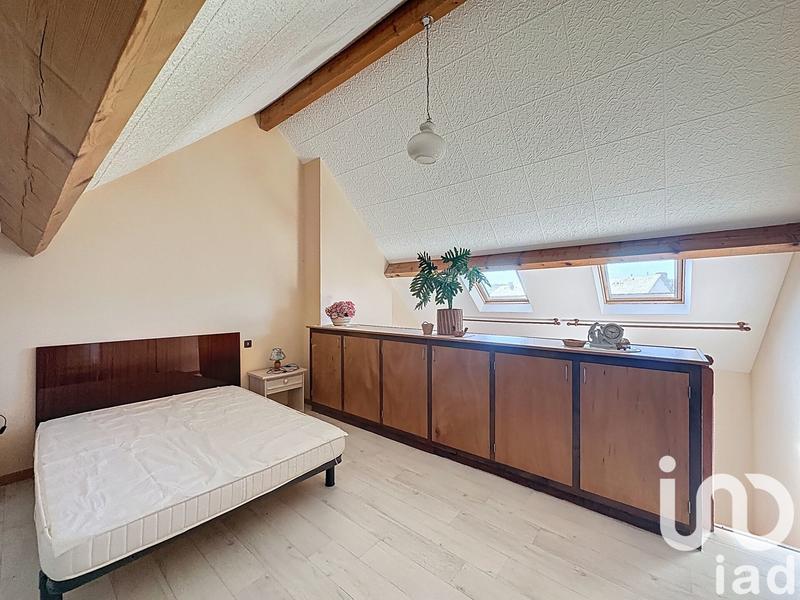 Maison - 199 m² - 9 pièces