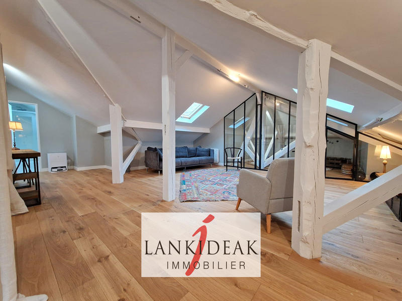 Duplex - 188 m² - 6 pièces