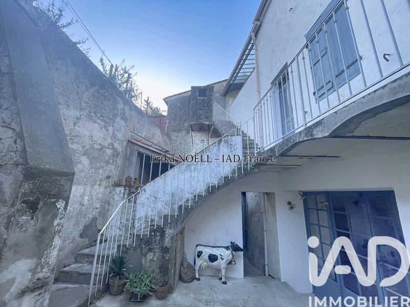 Maison - 230 m² - 7 pièces