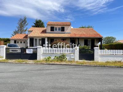 Maison - 105 m² - 5 pièces