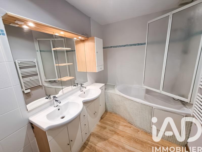 Maison de ville - 87 m² - 5 pièces