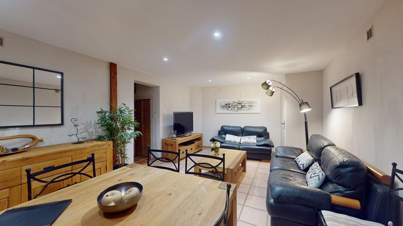 Propriété - 612 m² - 12 pièces