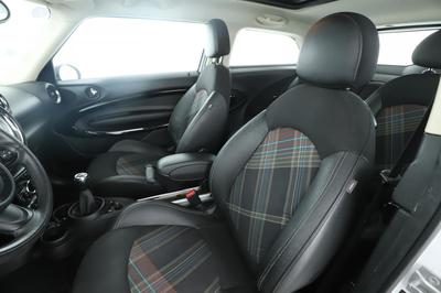 Mini Paceman Cooper Pack Chili 122 ch