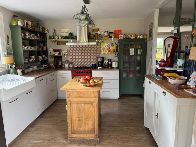 Propriété - 122 m² - 6 pièces