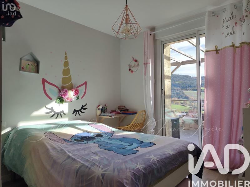 Maison - 165 m² - 8 pièces