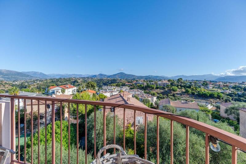 Penthouse - 141 m² - 5 pièces