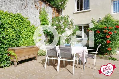 Maison - 161 m² - 6 pièces