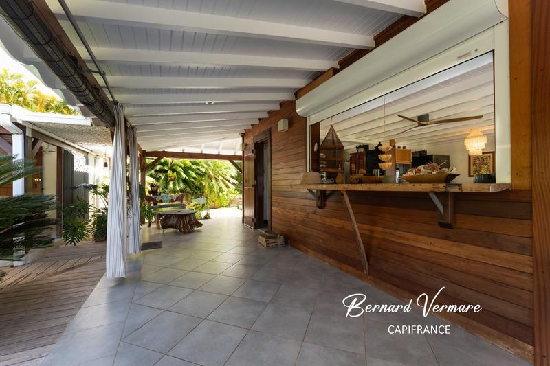 Demeure - 196 m² - 8 pièces