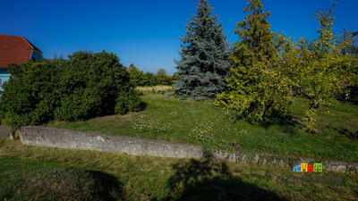 Terrain - 1 884 m²
