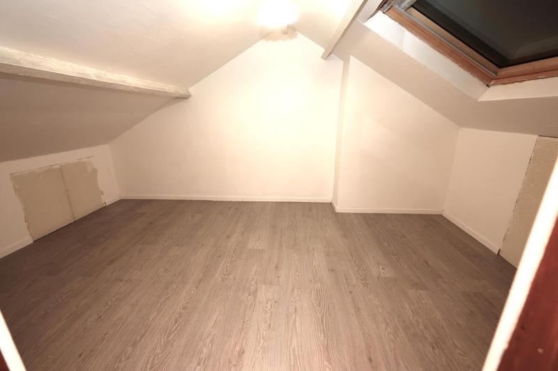 Maison - 97 m² - 6 pièces