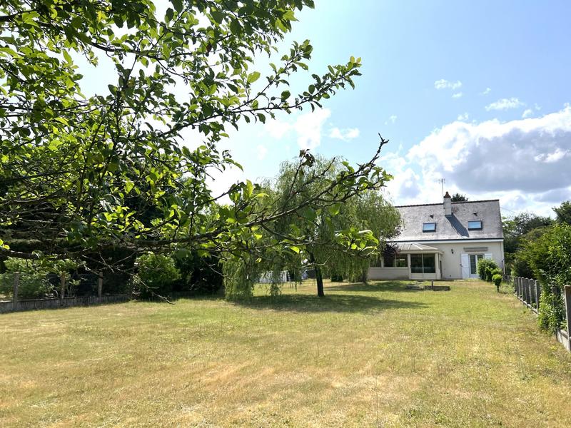 Maison - 168 m² - 8 pièces