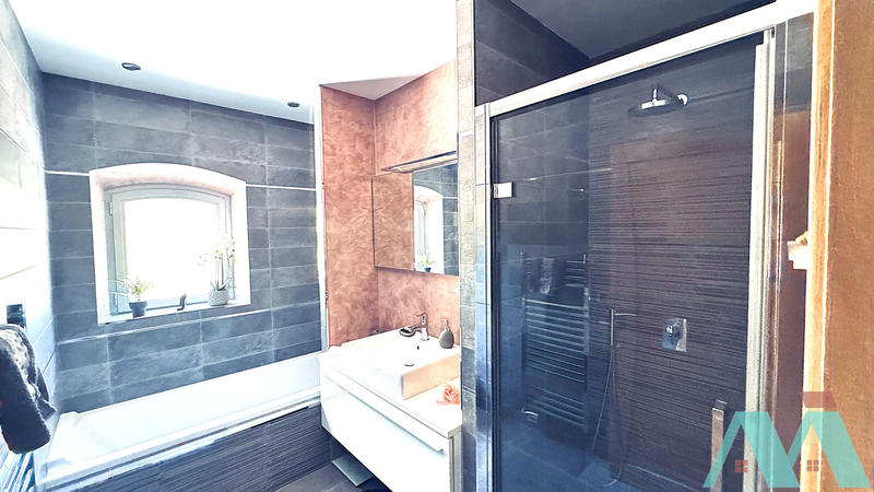 Maison - 160 m² - 5 pièces