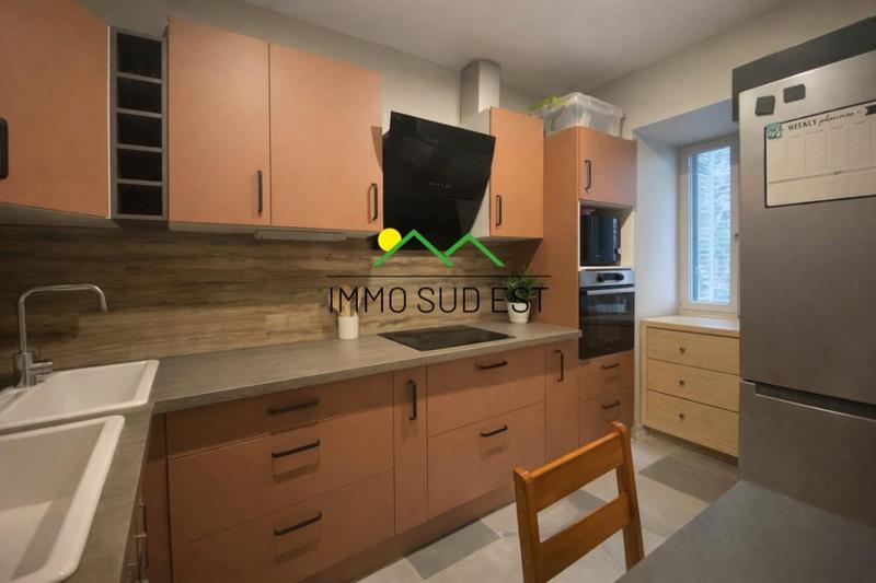 Maison de village - 84 m² - 5 pièces