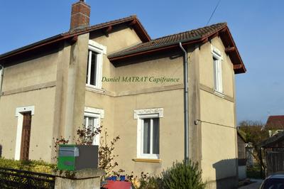 Maison - 95 m² - 6 pièces