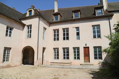 Hôtel particulier - 390 m² - 10 pièces