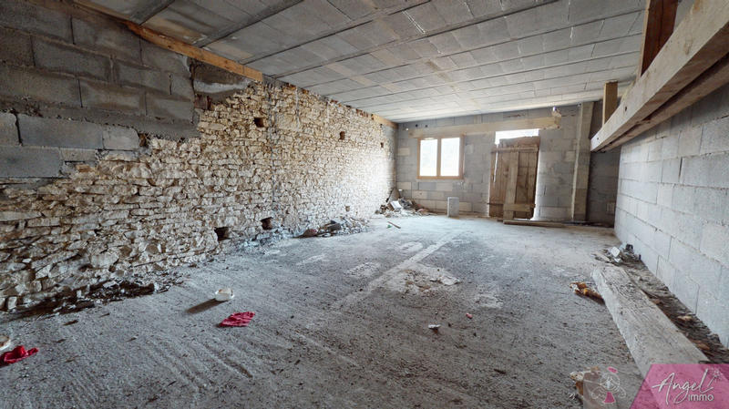 Maison de village - 84 m² - 4 pièces