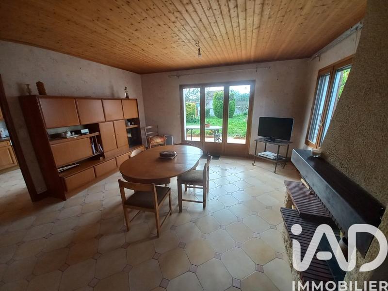Maison - 92 m² - 5 pièces