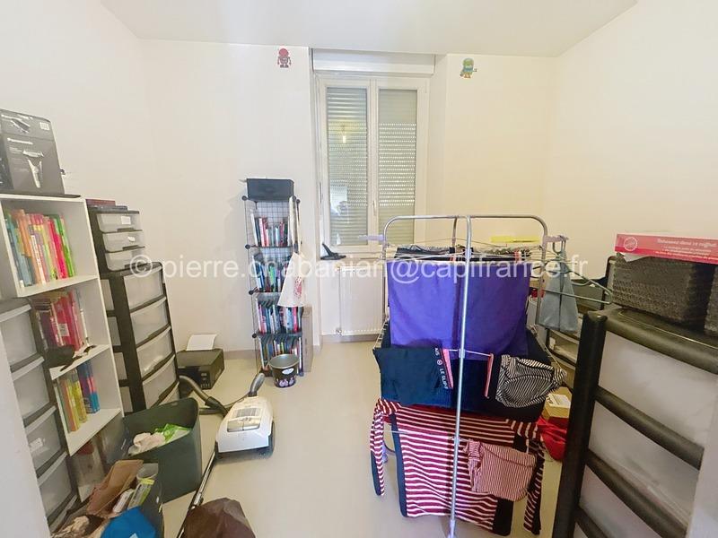 Immeuble - 349 m² - 18 pièces