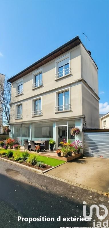 Maison - 174 m² - 8 pièces