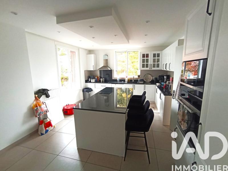 Maison - 180 m² - 6 pièces