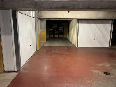 Parking / Garage - 12 m²
