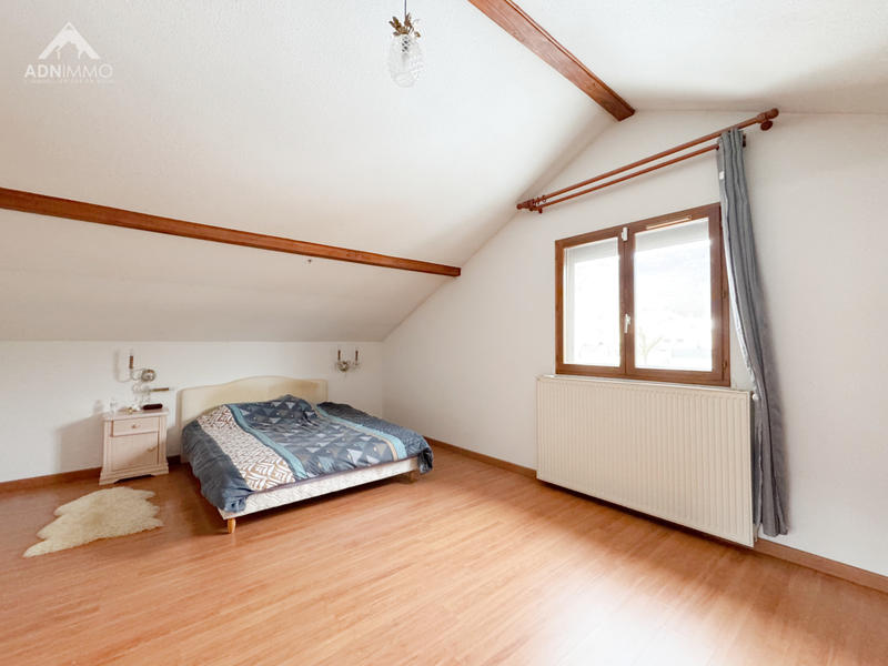 Maison - 193 m² - 7 pièces