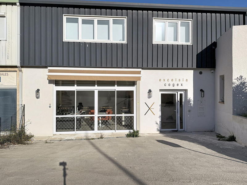 Bureau - 99 m² - 3 pièces