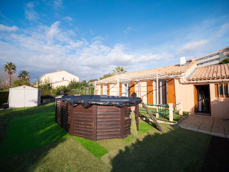 Maison - 89 m² - 5 pièces