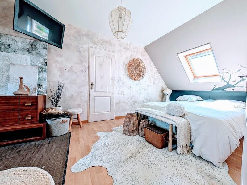 Maison - 160 m² - 8 pièces