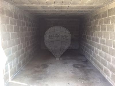 Garage - 10 m²