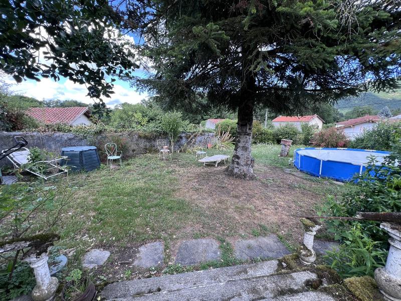 Maison - 275 m² - 10 pièces