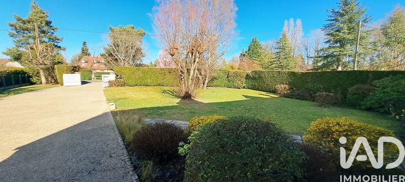 Maison - 202 m² - 8 pièces