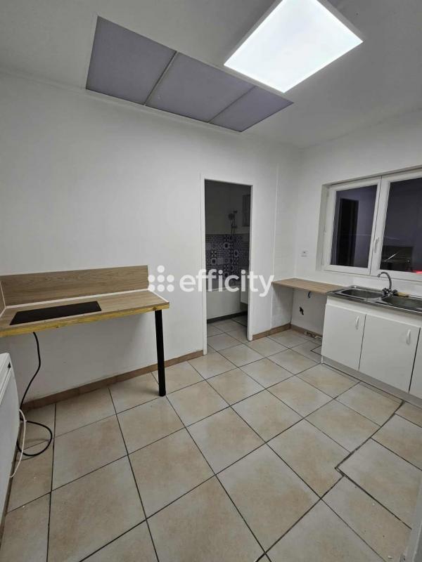 Maison - 85 m² - 6 pièces