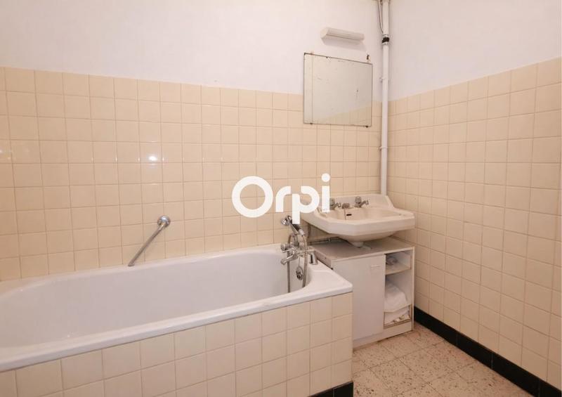 Immeuble - 143 m² - 6 pièces