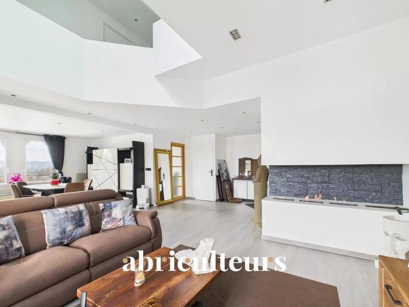 Duplex - 162 m² - 6 pièces