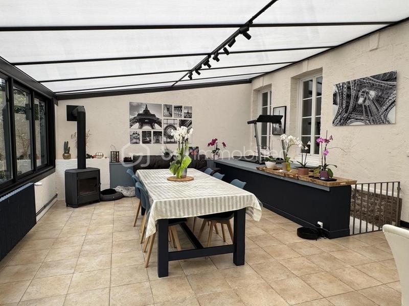 Maison de ville - 295 m² - 10 pièces