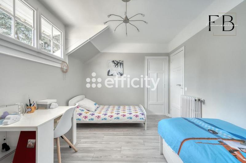 Maison - 150 m² - 7 pièces