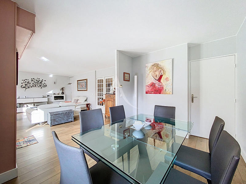 Appartement - 107 m² - 5 pièces