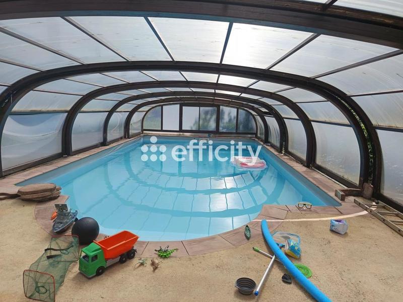 Maison - 518 m² - 12 pièces