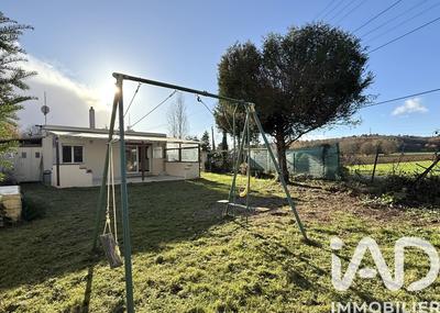 Maison - 90 m² - 5 pièces