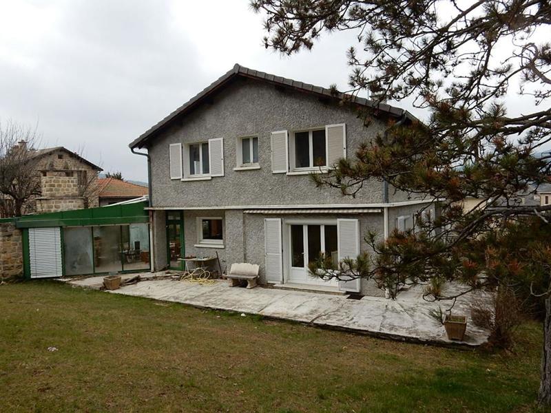 Maison - 302 m² - 12 pièces