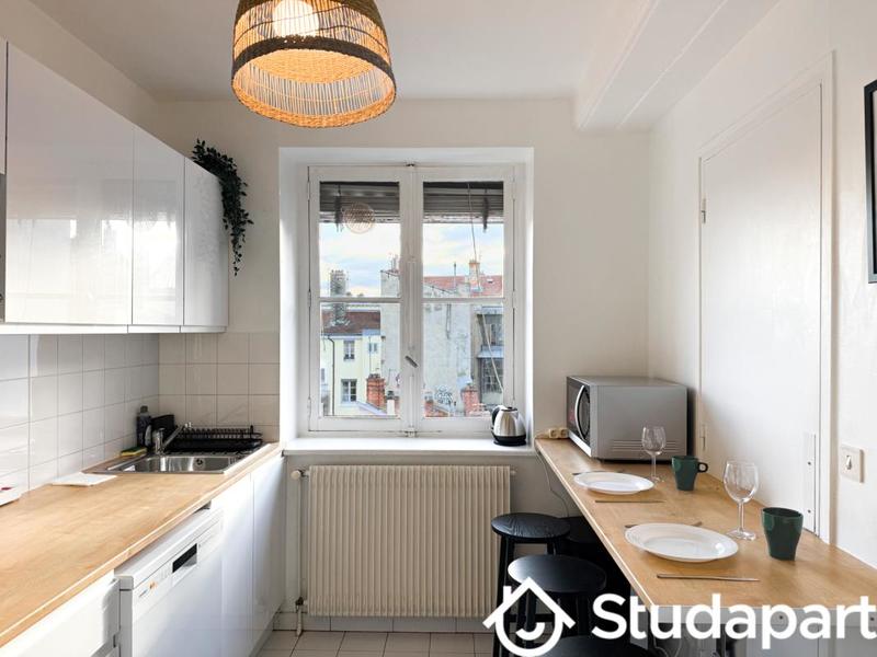 Chambre - 104 m² - 1 pièce