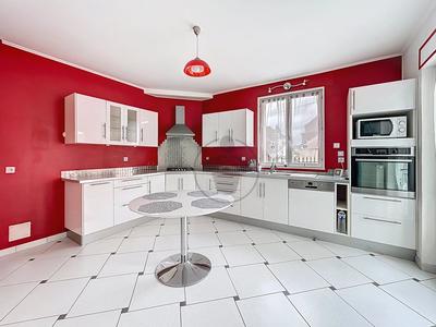 Maison - 113 m² - 5 pièces