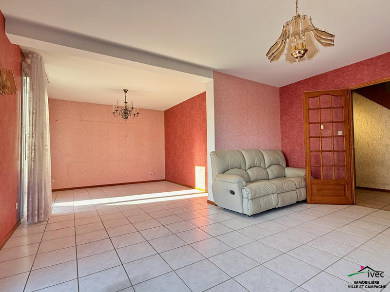 Maison - 93 m² - 5 pièces